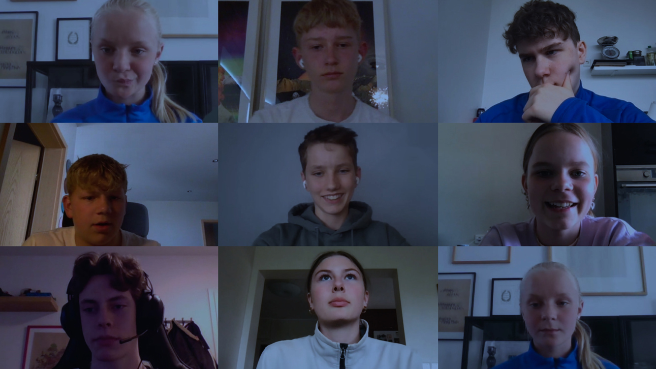 Header Mynd VR Vefur Krakkar 3840X1288